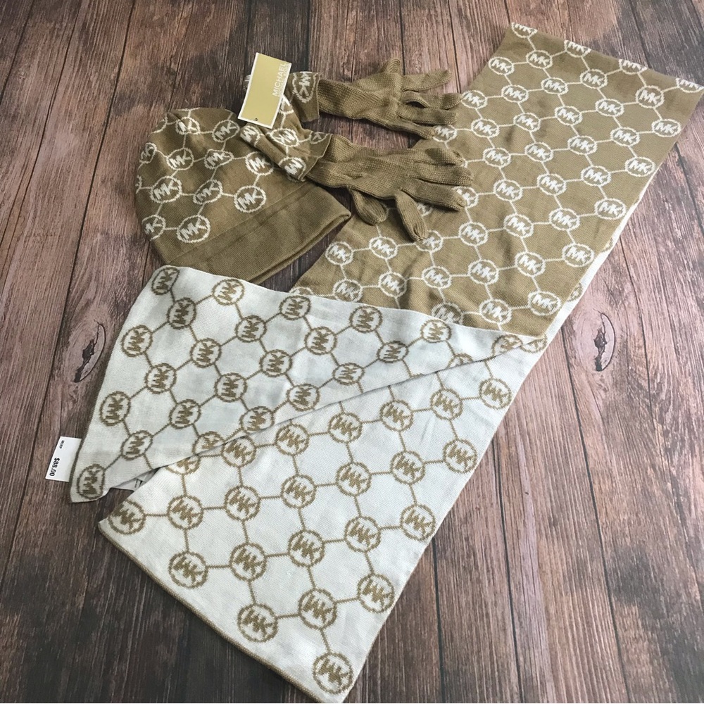 3pc Micheal Kors Scarf, Hat and Gloves Set NWT
